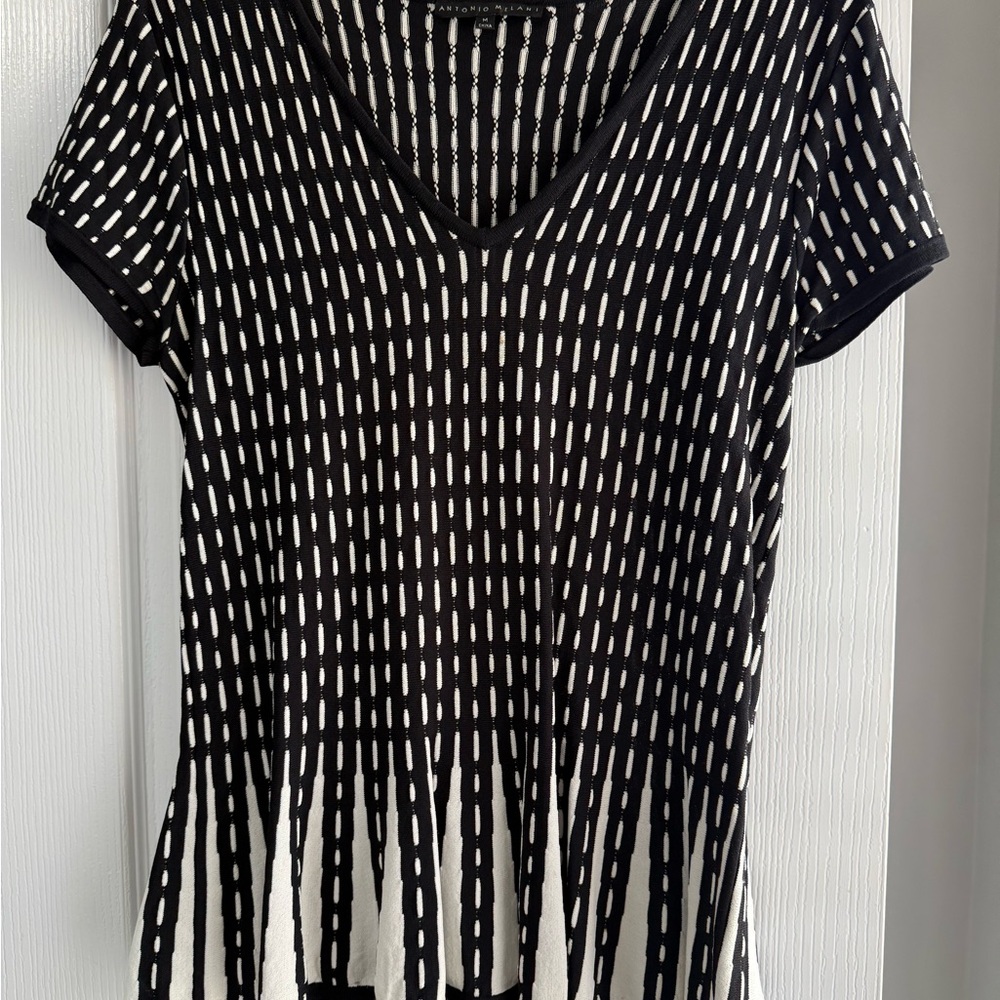 ANTONIO MELANI Black and White Peplum Short Sleeve T-Shirt